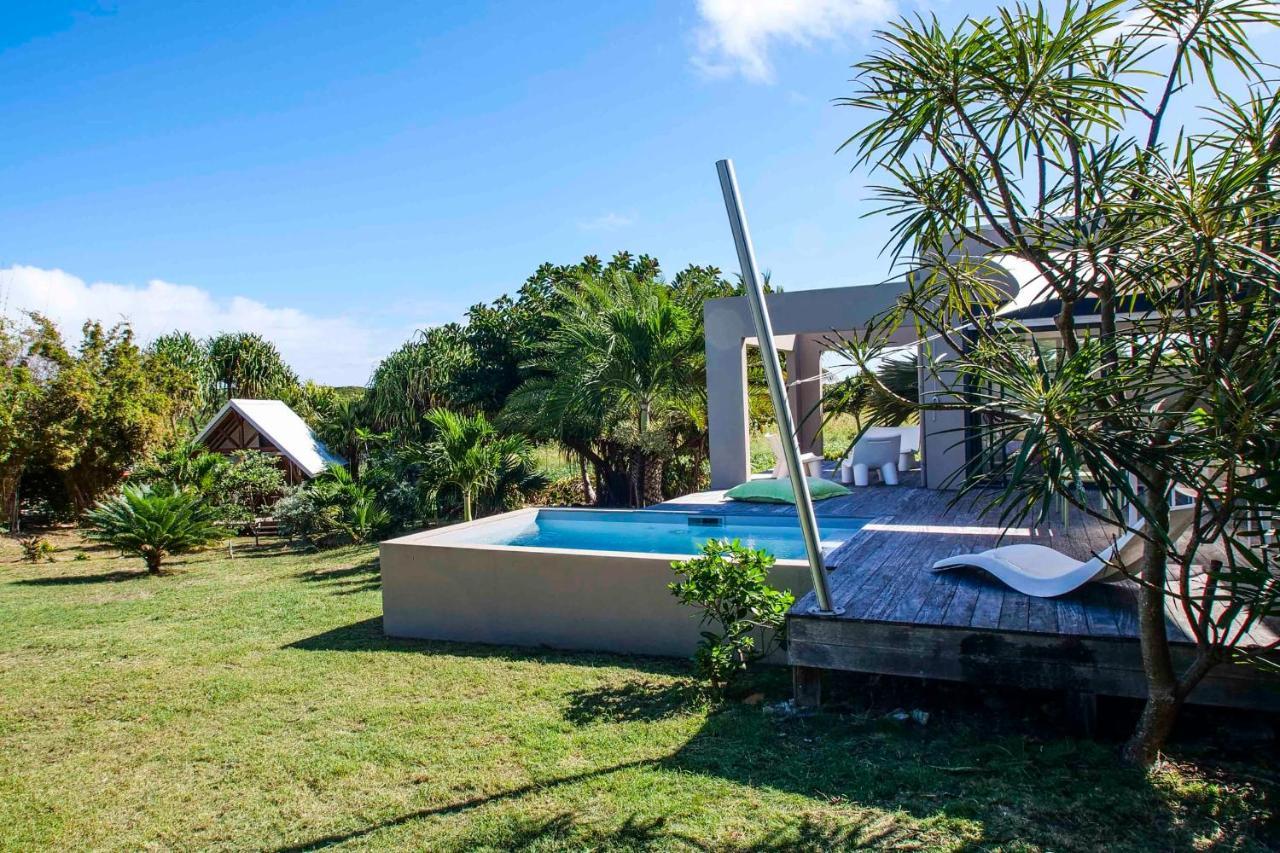Tiki Villa *